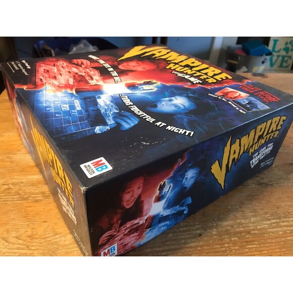 Vampire Hunter The Game 2002 Board Game Milton Bradley Complete Unpunched - Picture 7 of 8